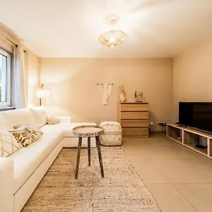 beautiful-apartment-in-the-city-center-and-free-parking.luxembourghotelsguide.com/